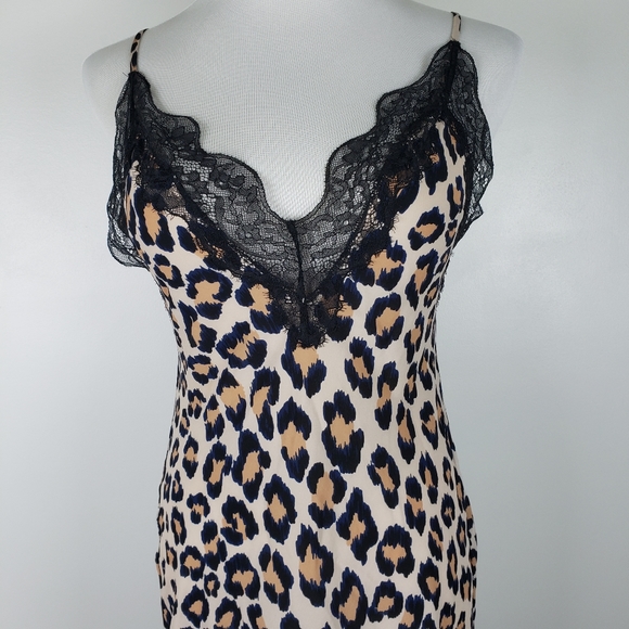 Victoria's Secret cheetah print high low slip gown - Picture 10 of 11